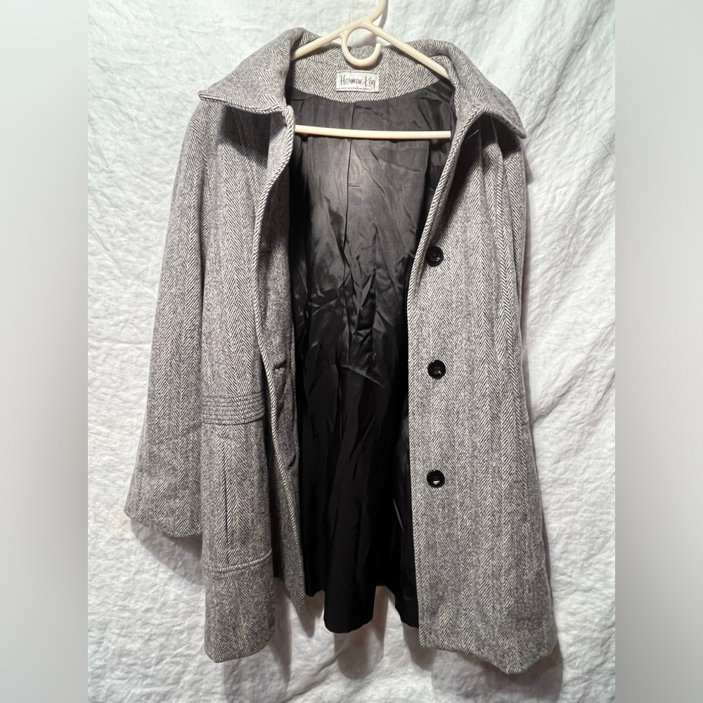 Herman Kay Woman’s Large Grey Wool Coat